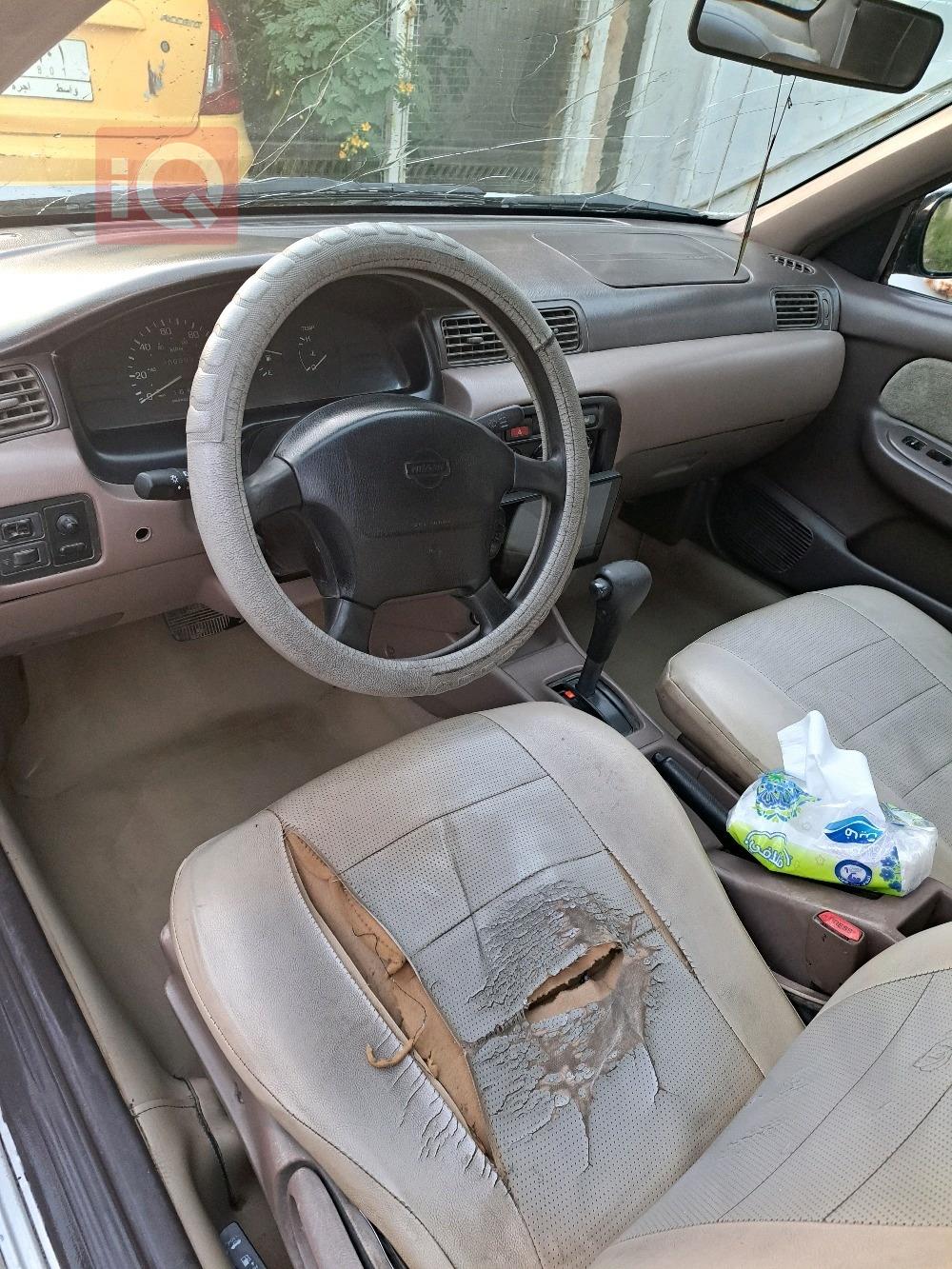 نيسان سنترا